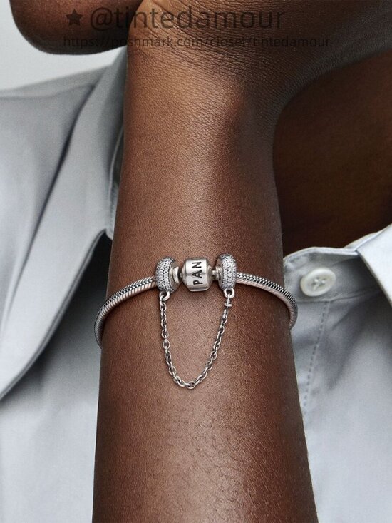 Pandora Sparkling Pavé Safety Chain Charm - Picture 2 of 2